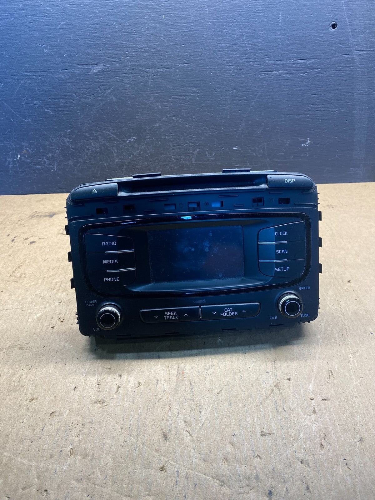 2016 to 2018 Kia Sorento AM/FM CD Radio Screen Display AC7108 DG0