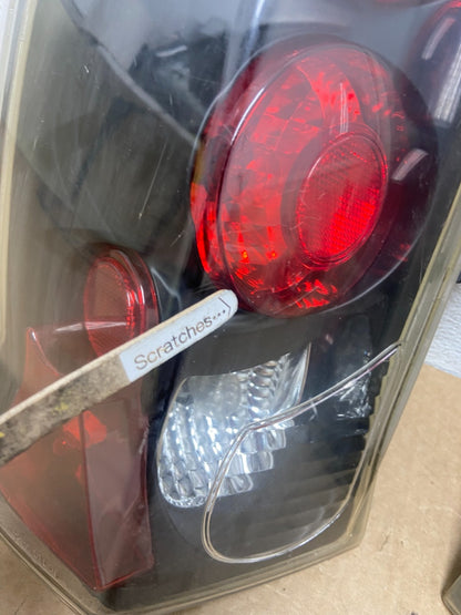 2002 to 2006 Cadillac Escalade Left+Right Side Tail Lights AF97472