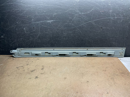 2005 to 2010 Honda Odyssey Right Side Rail Cover Quarter Trim Molding L3873 DG6