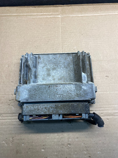 2001-2002 Silverado Tahoe Engine Computer Module 12200411 ECM ECU AE9907 DW1