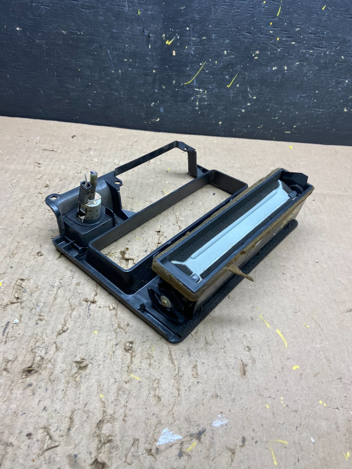 1983 to 1987 Toyota Tercel Center Console Radio Air Vent Bezel Trim T6437 DG4
