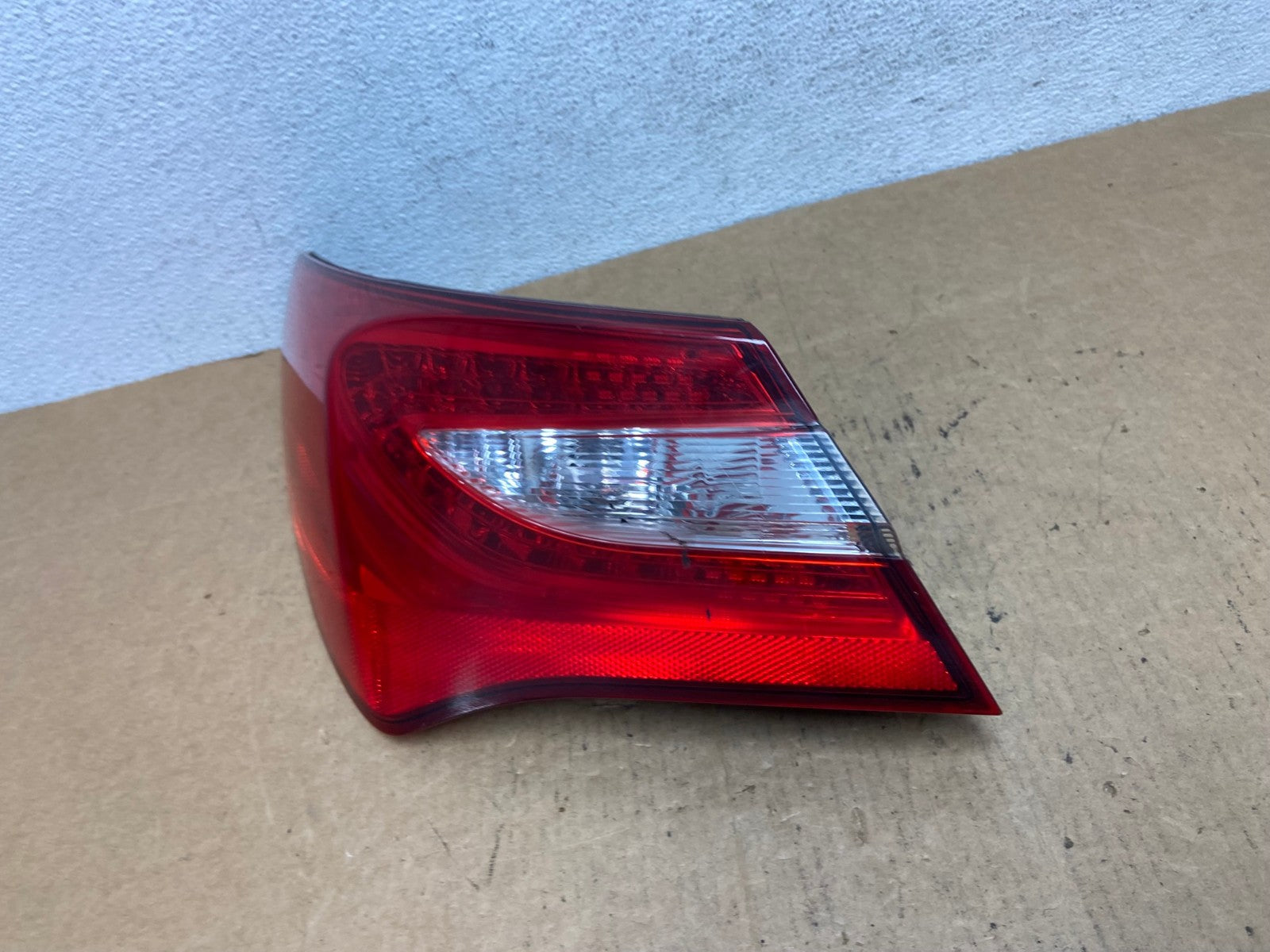 2011 - 2014 Chrysler 200 Sedan Left Driver LH Led Tail Light AD4723 LK1