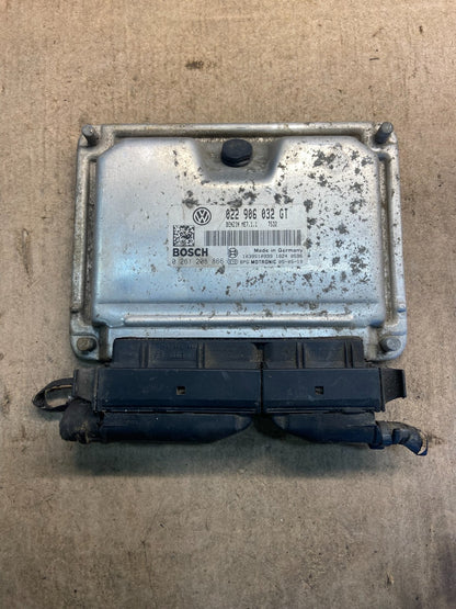 2006 Volkswagen Touareg 3.2L ECM Engine Control Unit ECU OEM Z8644 DG0
