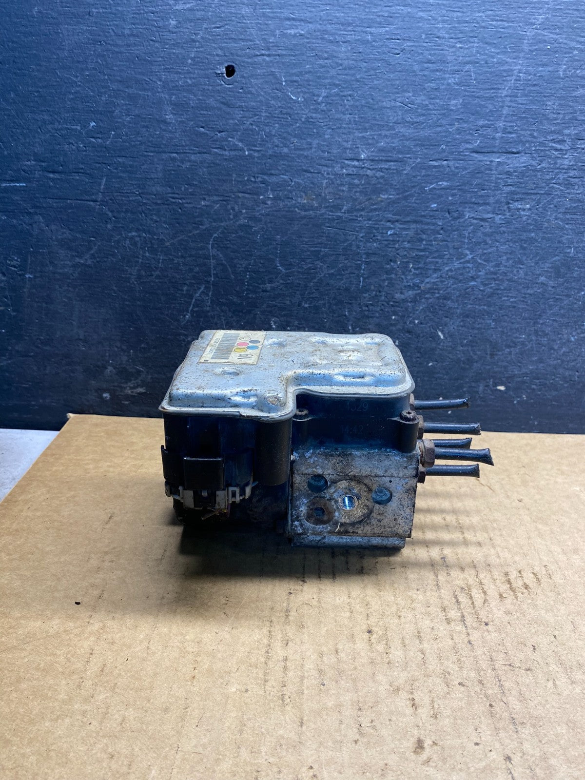 2004-07 Chevrolet Express ABS Pump Control 13567136 Module AH7234 DW1
