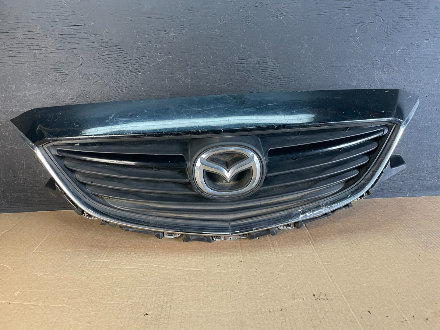 2014 to 2015 Mazda 6 Front Upper Grill Grille AF5236 DW0