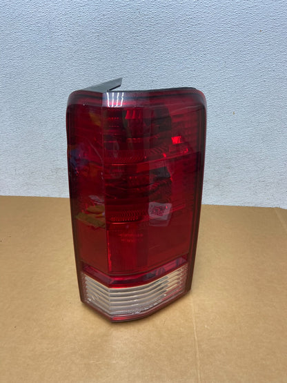 2007-2011 Dodge Nitro Tail Light Right Passenger Rh Side AD8862 DW0