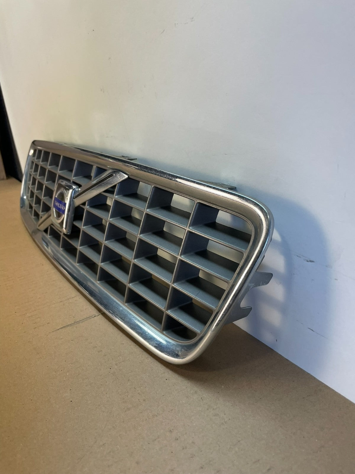 2004 2005 2006 Volvo S80 Front Upper Grill Grille aj0691 DG1