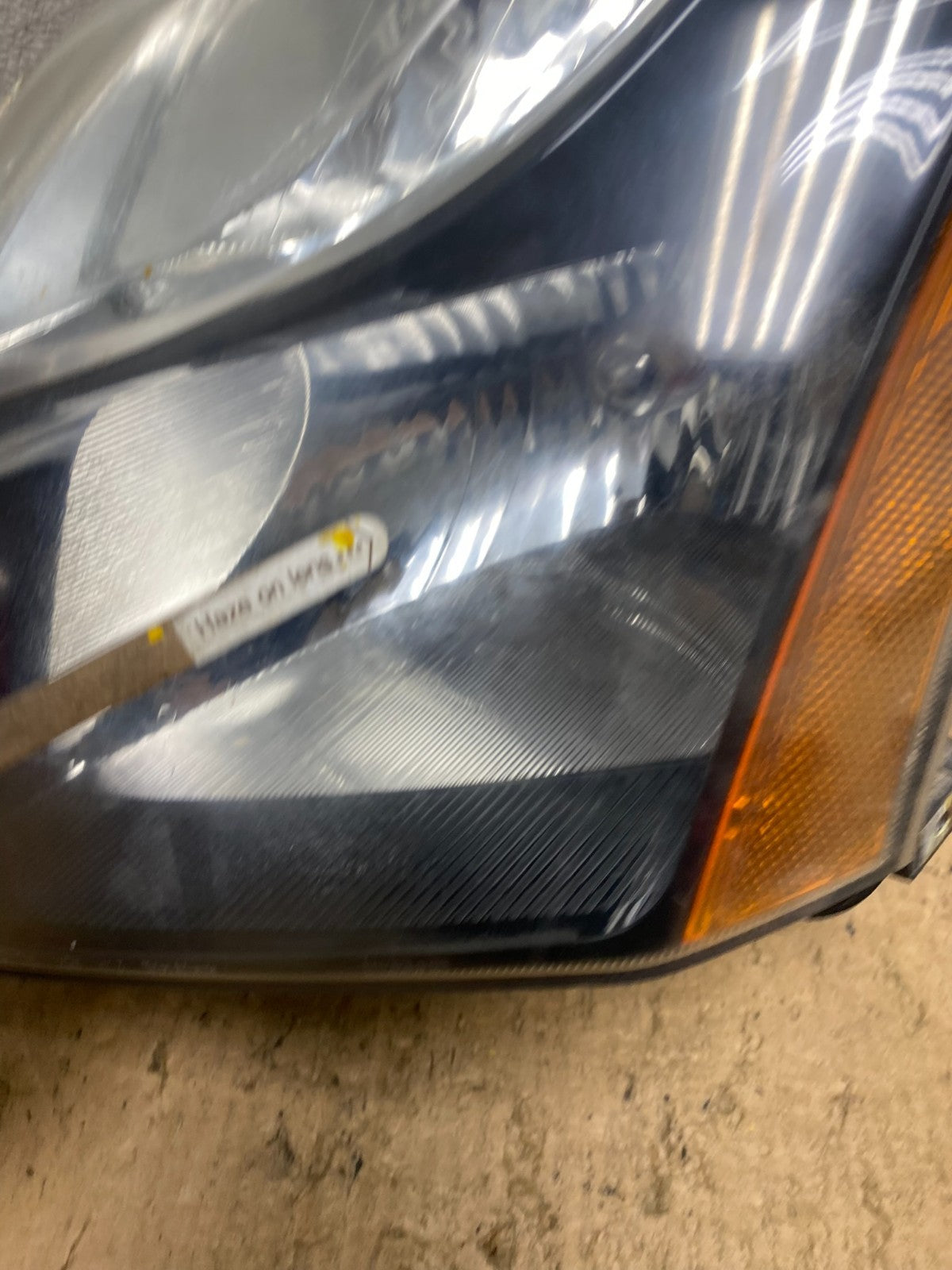 2010-2012 Nissan Sentra Halogen Left Driver LH Black Headlight Q8717 DW9