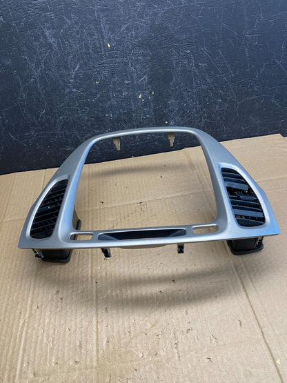 2001-2007 Toyota Highlander Radio Climate Dash Trim Bezel Air Vent AC9411 DG3