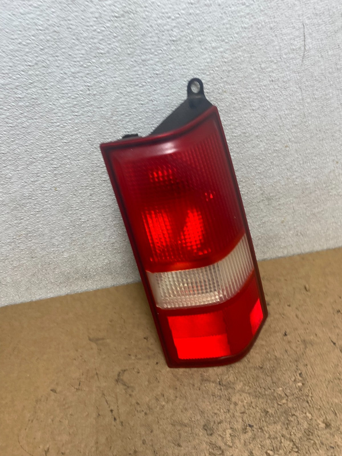 2003 2017 Chevrolet Express 1500 2500 3500 Right Passenger Tail Light T1106 DW1