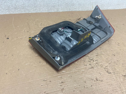 2005 Honda Accord Sedan Right Passenger Inner Tail Light Oem R1040 DW5