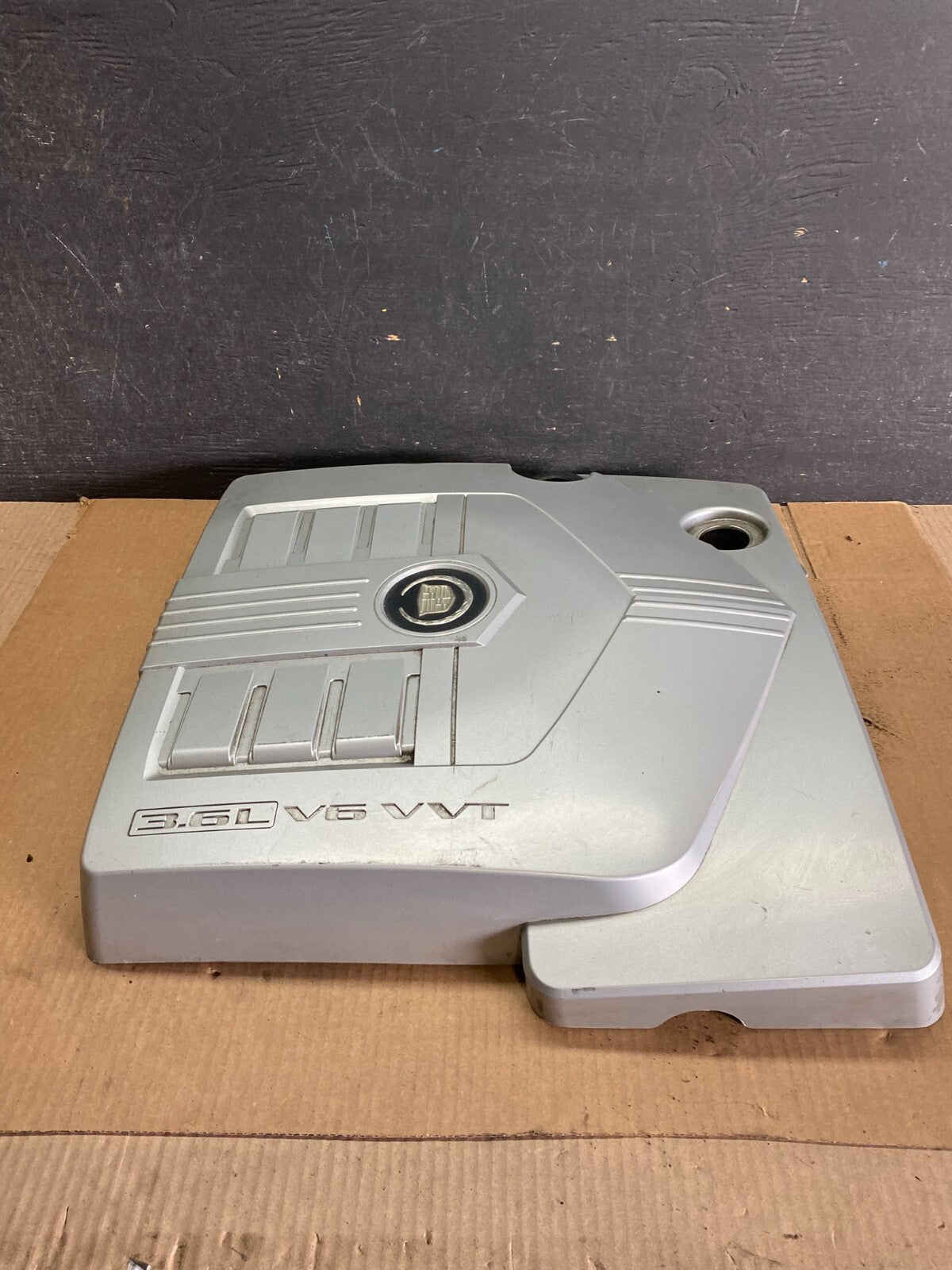 2004 to 2007  Cadillac CTS 3.6L Plastic Engine Cover Shield j73562