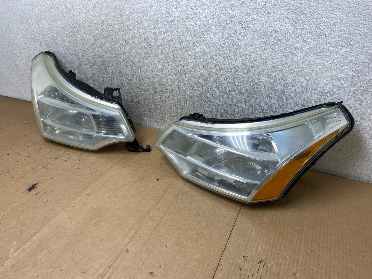 2008 2009 2010 2011 Ford Focus Left+Right Headlights Halogen AI8951 DW1