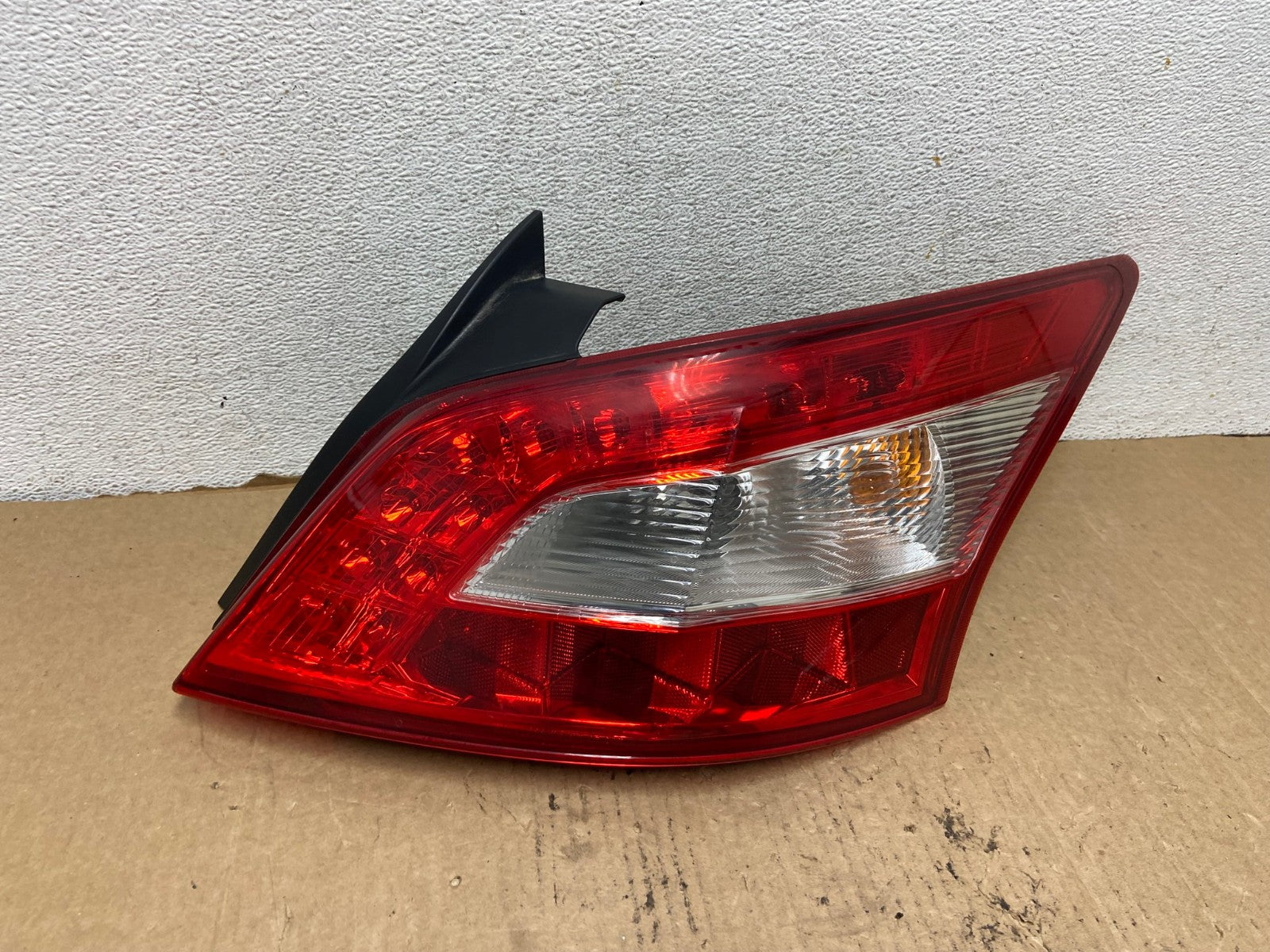 2009 2010 2011 Nissan Maxima Right Passenger RH Side Tail light AG2264 LK0