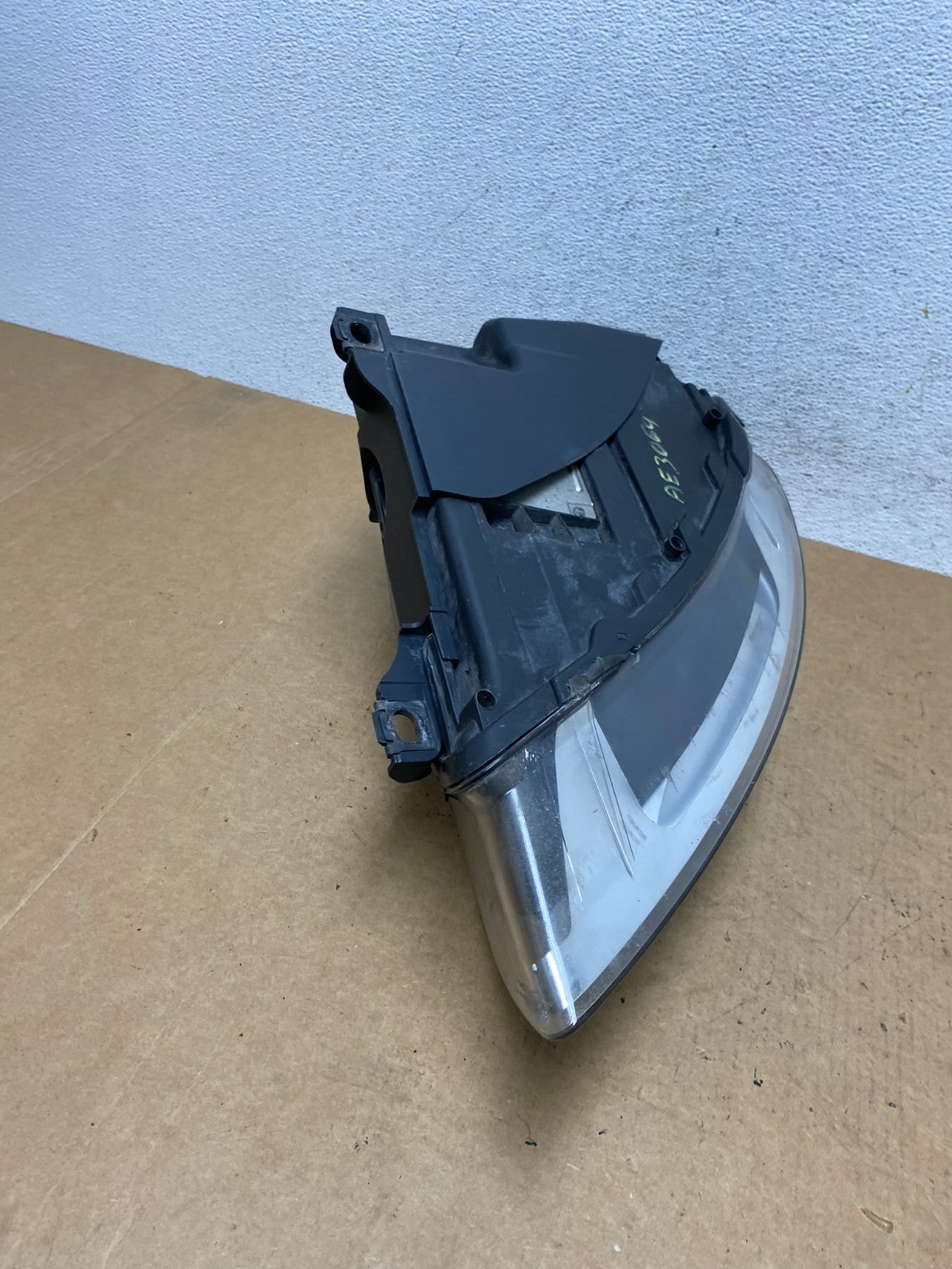 2007- 2009 Audi Q7 Right Passenger RH Side Xenon Hid Headlight AE3069 DW7