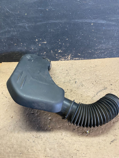2011 to 2018 Chrysler 300 3.6L Air Intake Duct Tube Cleaner OEM S3584 DG2