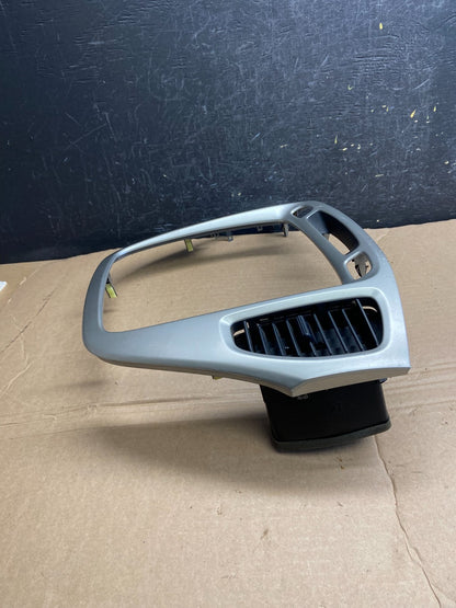 2001-2007 Toyota Highlander Radio Climate Dash Trim Bezel Air Vent AF1822 DG2
