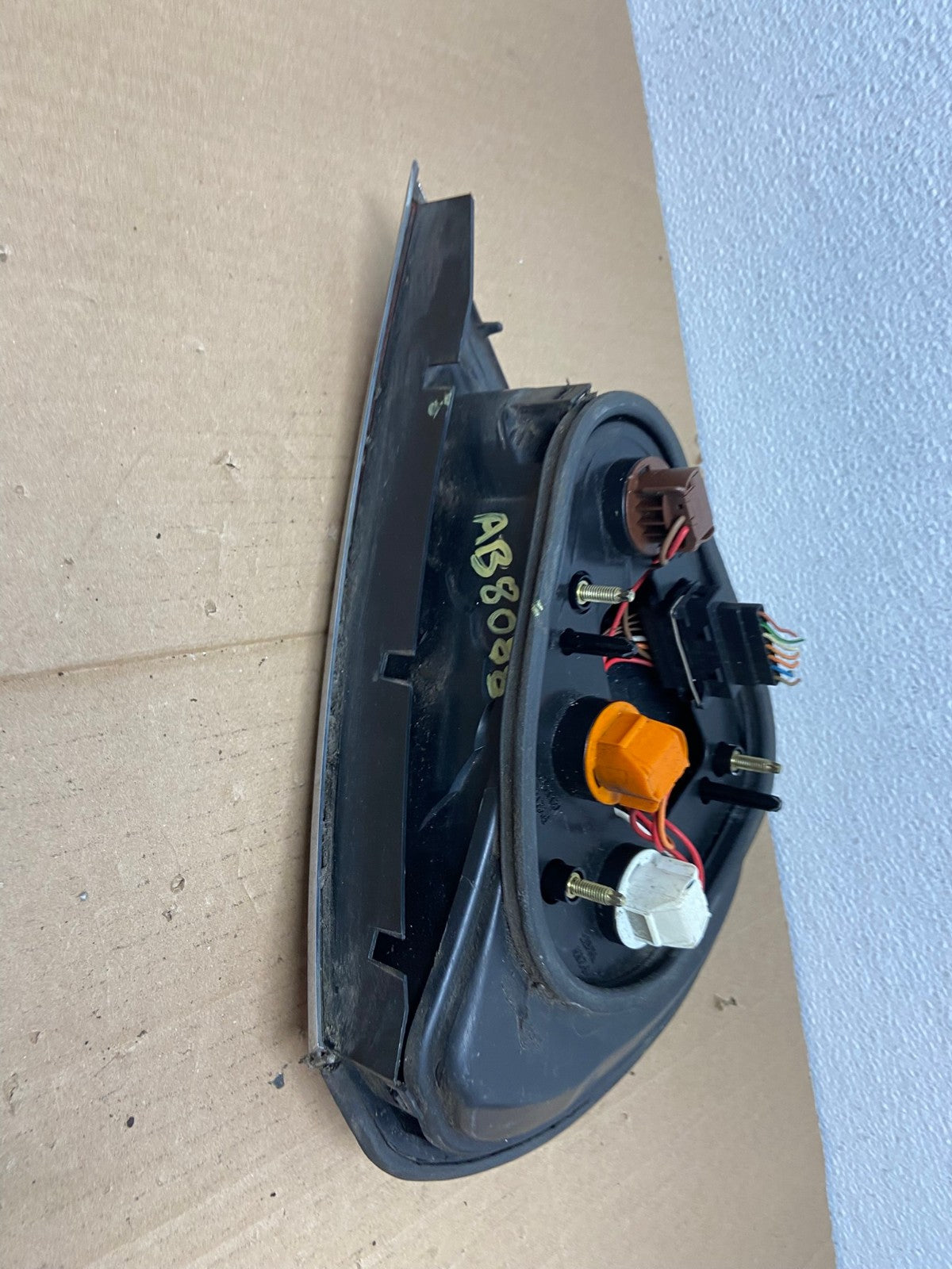 2008 to 2009 Jaguar XJ8 Right Passenger RH Side Tail Light OEM AB8088 LK3