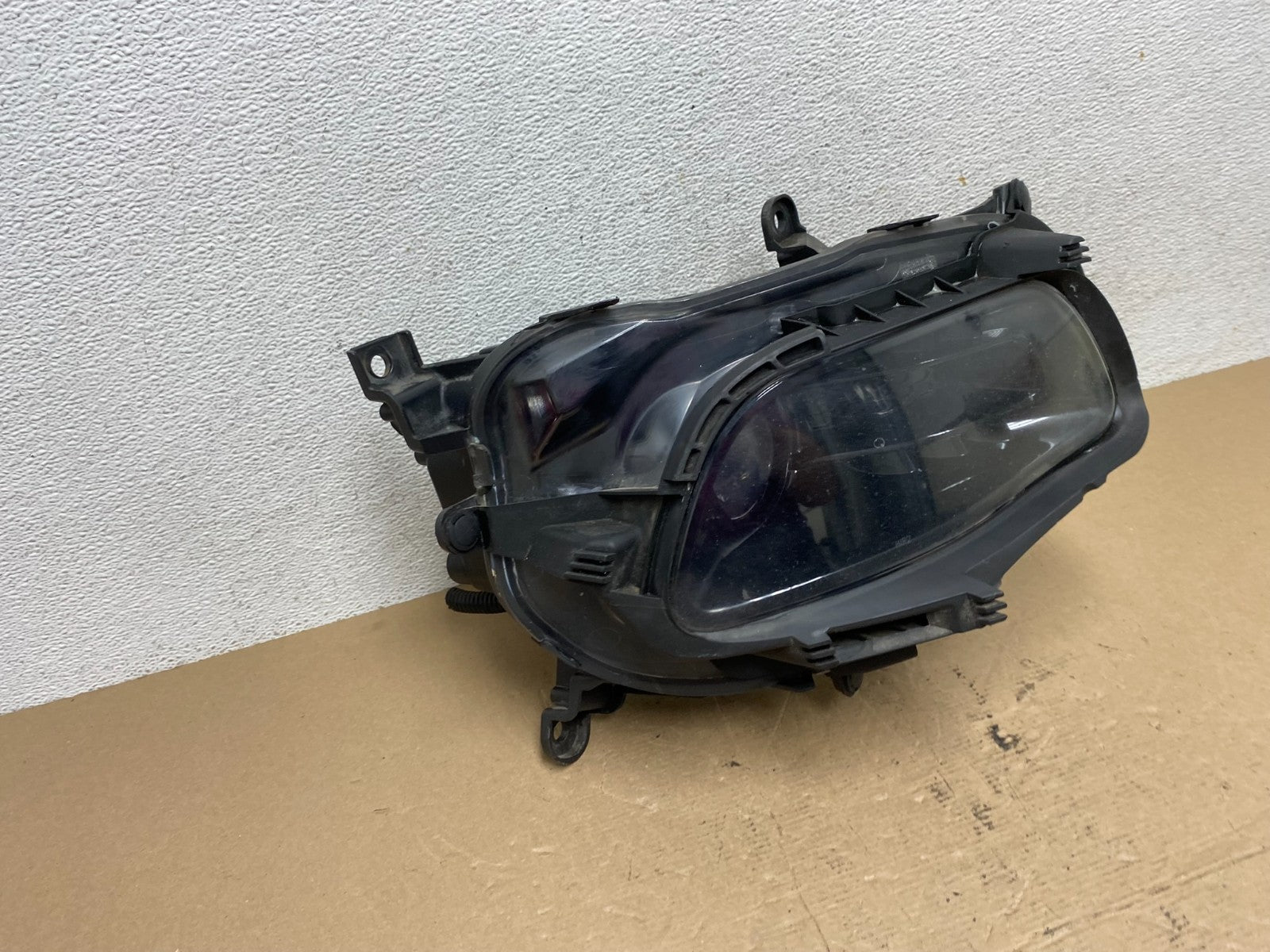 2014-2017 Jeep Cherokee Right Passenger RH Side Lower Headlight AF4475 DW2