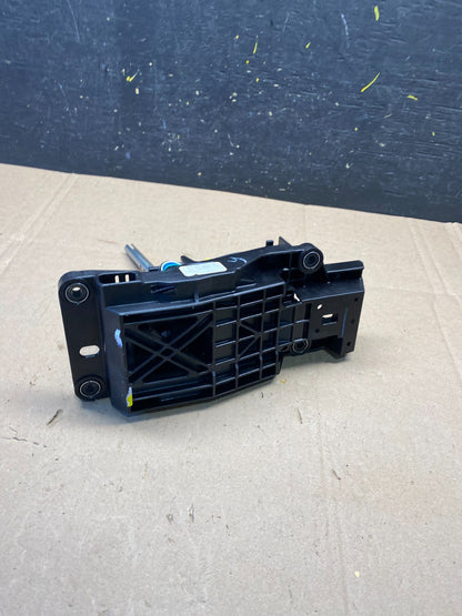 2013 to 2019 Lincoln MKT Automatic Transmission Gear Shifter Selector r8752 DG4