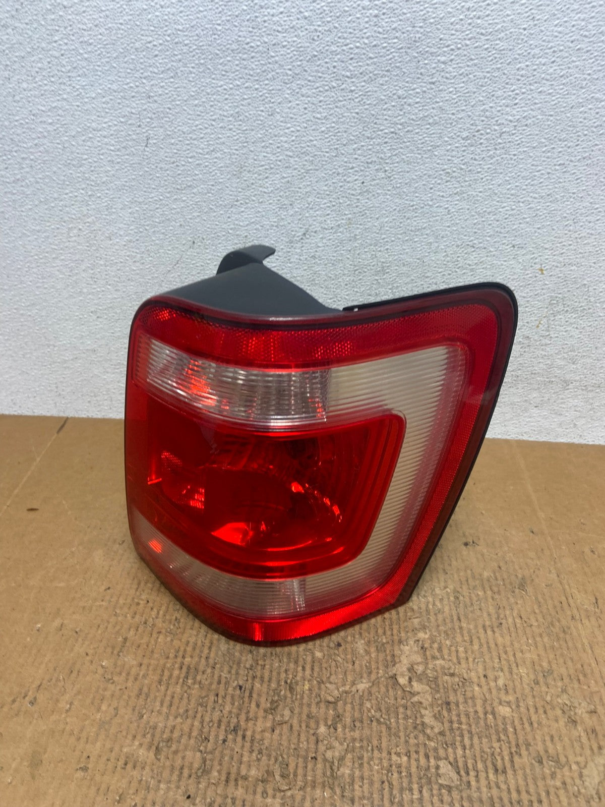 2008 to 2012 Ford Escape Right Passenger RH Side Tail Light AE2857 LK0