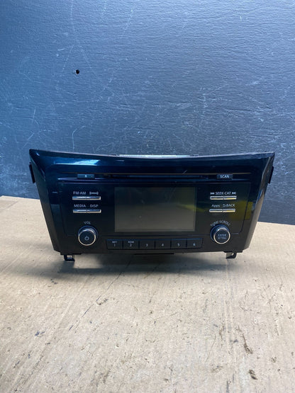 2015 to 2016 Nissan Rogue AM FM XM Radio CD Player Screen Receiver AE7863 DW0