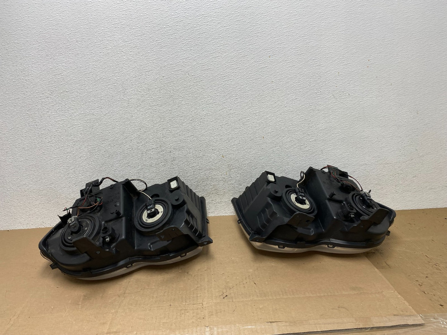 2005-2007 Jeep Grand Cherokee Left+Right Halogen Headlights DEPO AE6704 DW7