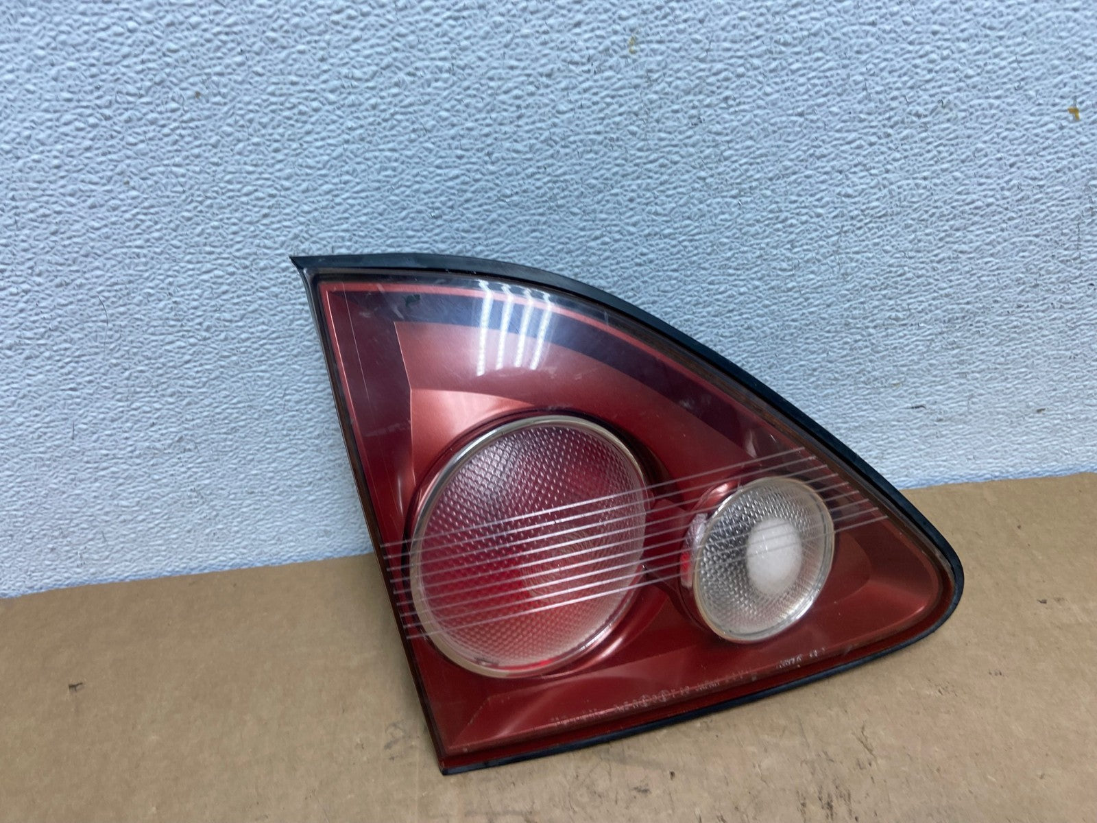 1999-2001 Lexus Rx300 Left Driver Lh Tail Light Inner Trunk Lid AD1373 LK0