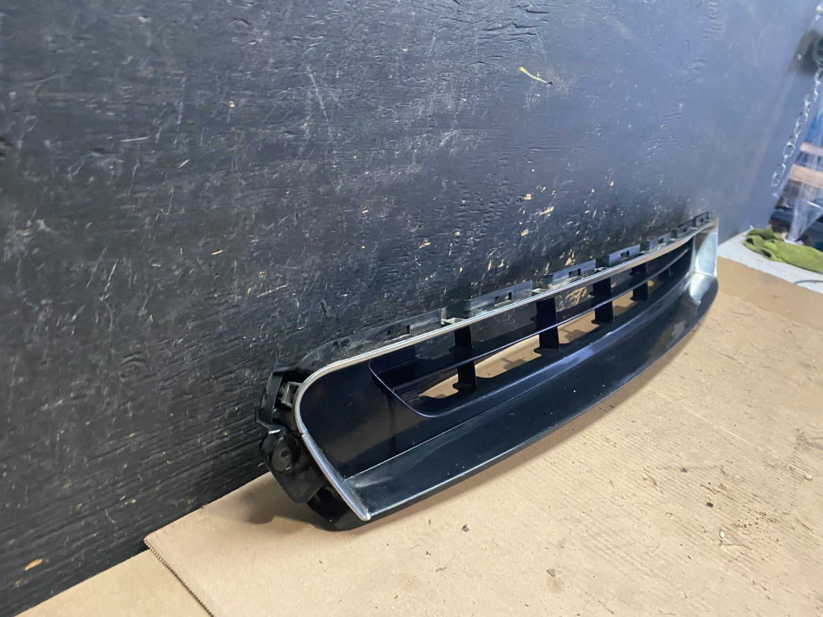 2014 to 2016 Kia Cadenza Grille Lower Grill Without Adaptive Cruise T0403 PS2