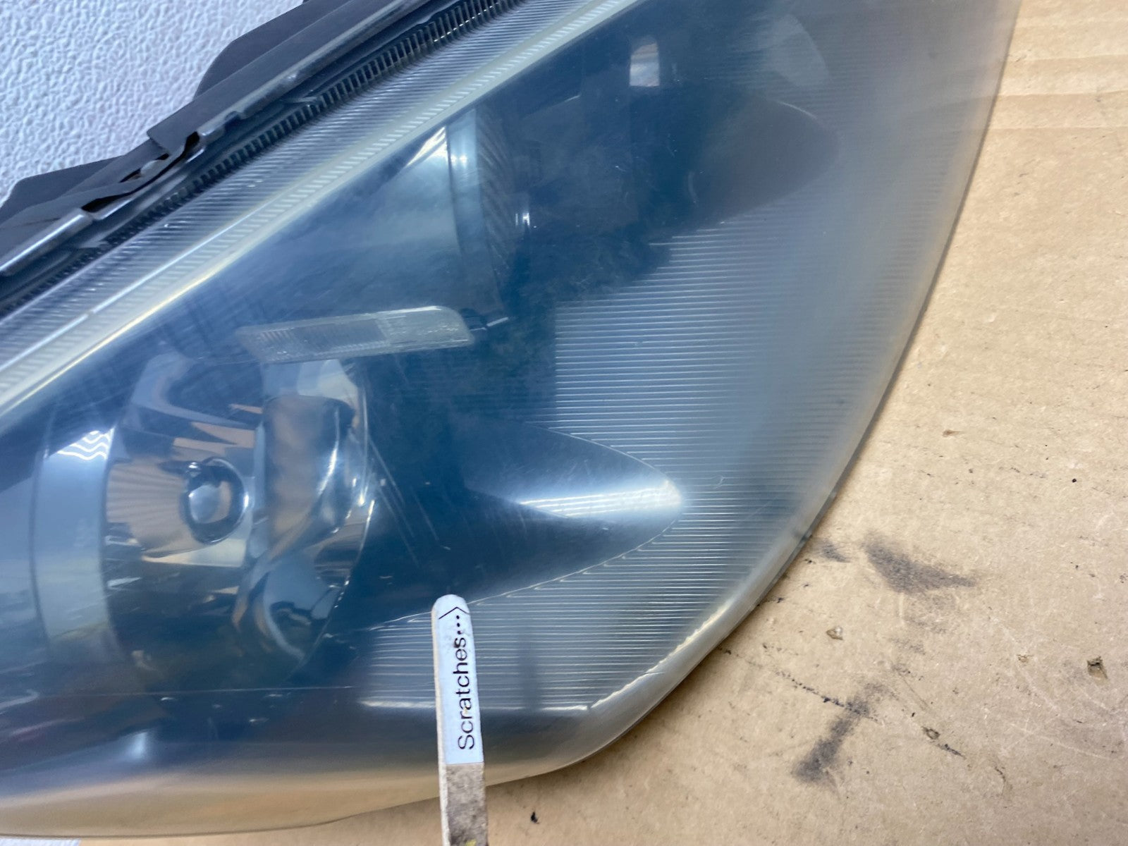 2005 to 2006 Nissan Altima Right Passenger Side Halogen Headlight AD2648 DG3