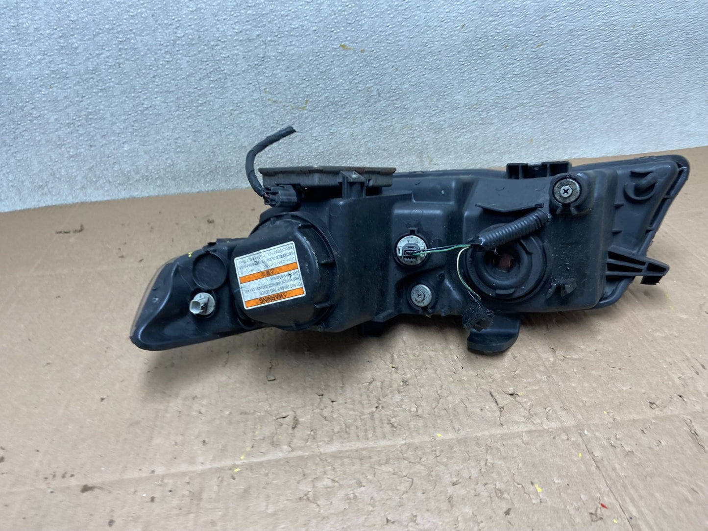 2004 to 2006 Acura TSX Right Passenger RH Side Xenon HID Headlight OEM Y3079 DW8