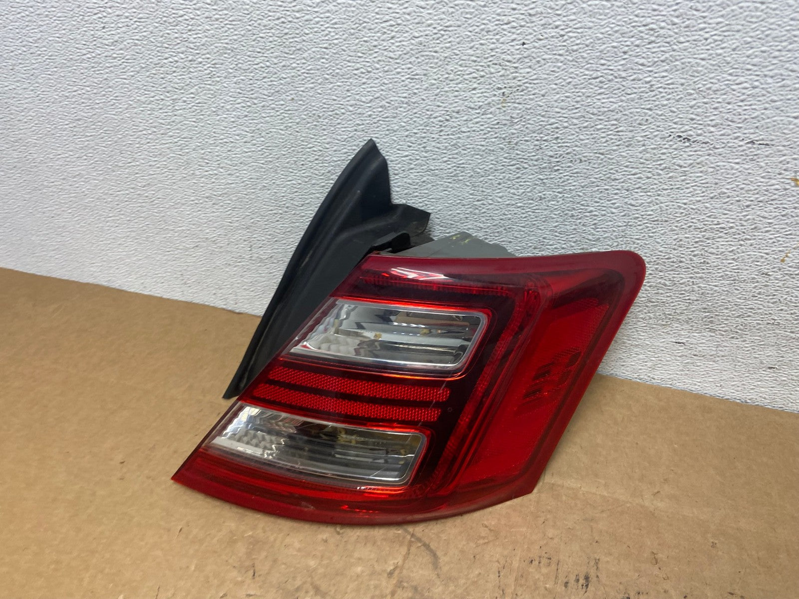 2013-2019 Ford Taurus LED Right Passenger RH Side Tail Light AD5177 LK1