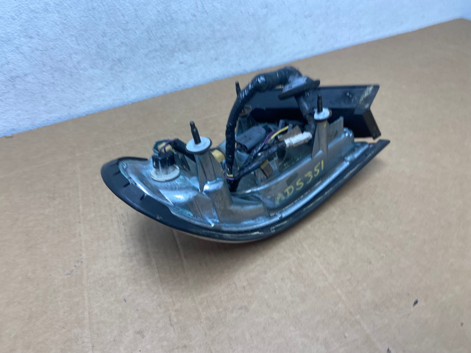 2000 to 2005 Buick Lesabre Right Passenger RH Side Tail Light AD5351 LK4
