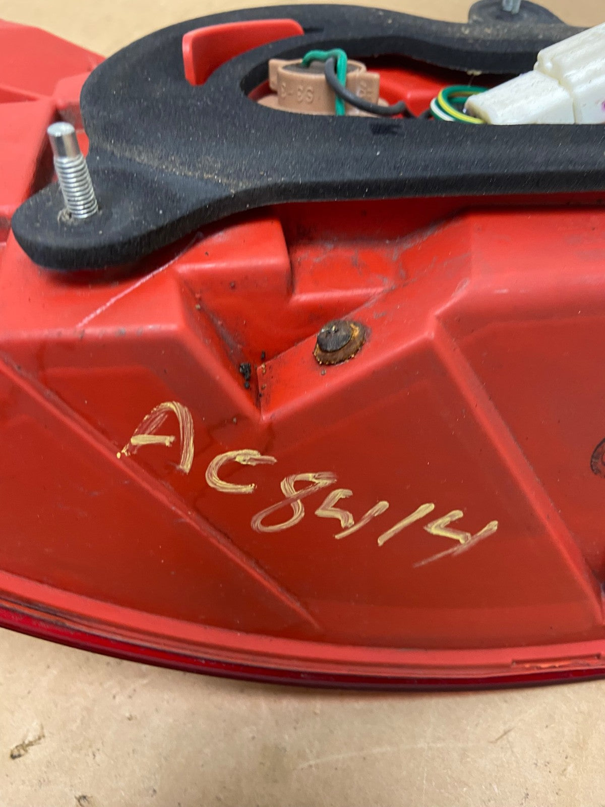 2007 to 2013 Infiniti G35 G37 Sedan Right Passenger Rh Tail Light AC8414 LK6