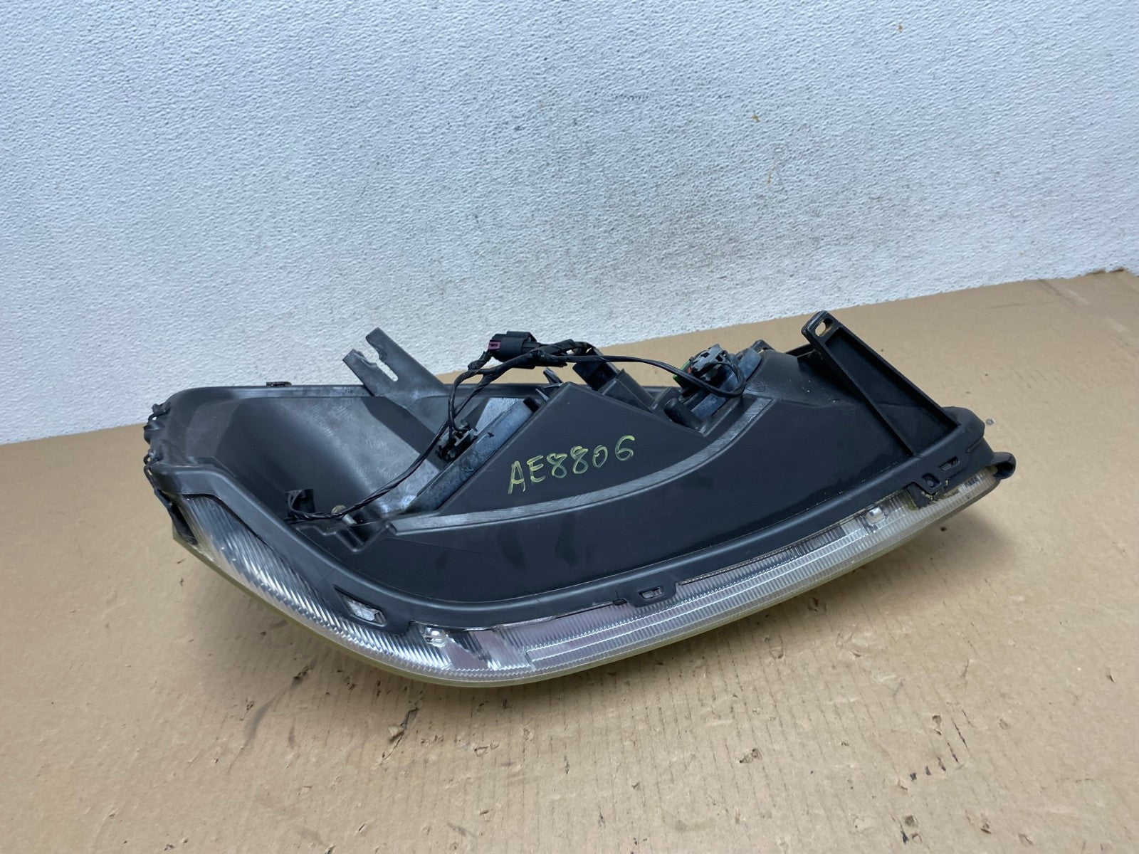 2005 - 2009 Pontiac Montana / Uplander Left Driver LH Headlight AE8806 LK6