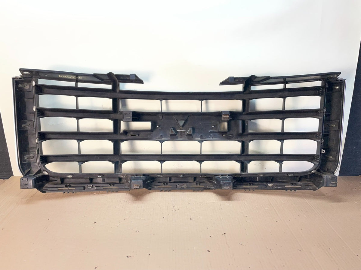 2007 to 2013 GMC Sierra 1500 Front Upper Chrome Grill Grille AH6587 DG3