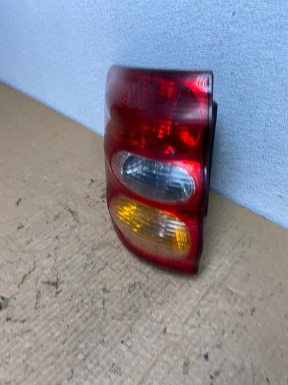 2001 to 2004 Toyota Sequoia Left Driver Lh Side Tail Light AC8304 LK1