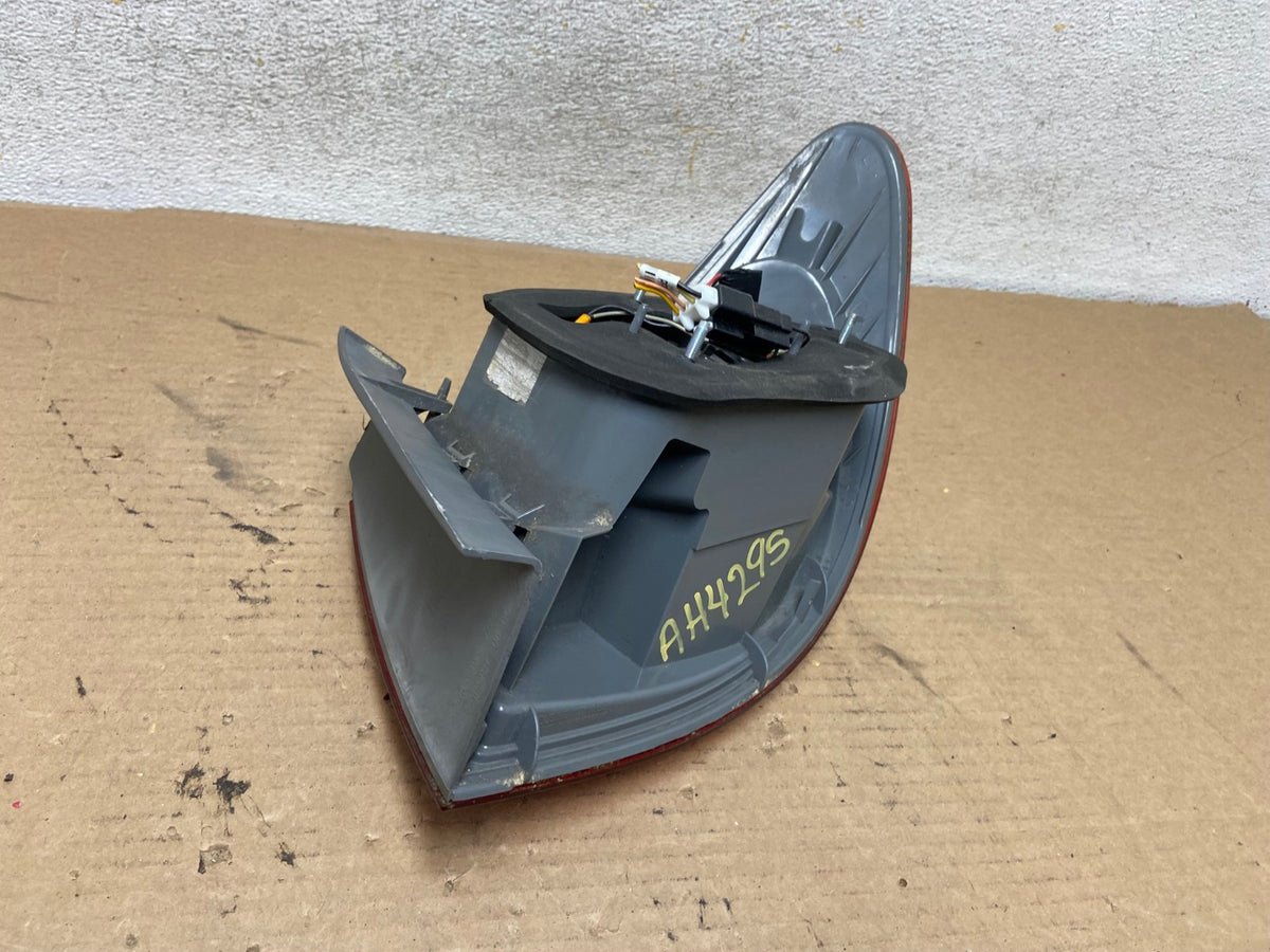 2007 to 2010 Hyundai Elantra Sedan Left Driver Side Tail Light AH4295 LK4