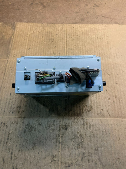 2010 to 2012 Jaguar XJ XJL Radio GPS Information Receiver OEM Y7400  DG5