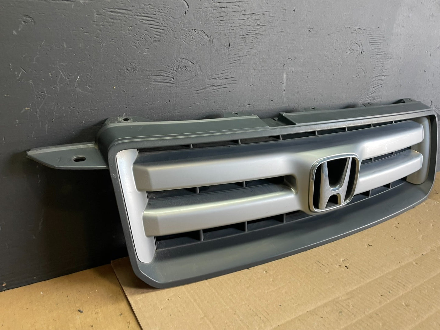 2006 to 2008 Honda Pilot Front Upper Grill Grille Oem AB7671  DG2