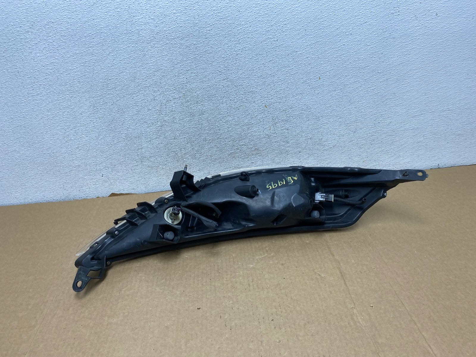 2011-2014 Nissan Juke Turn Signal Headlight Left Driver LH Halogen AG1995 DW4