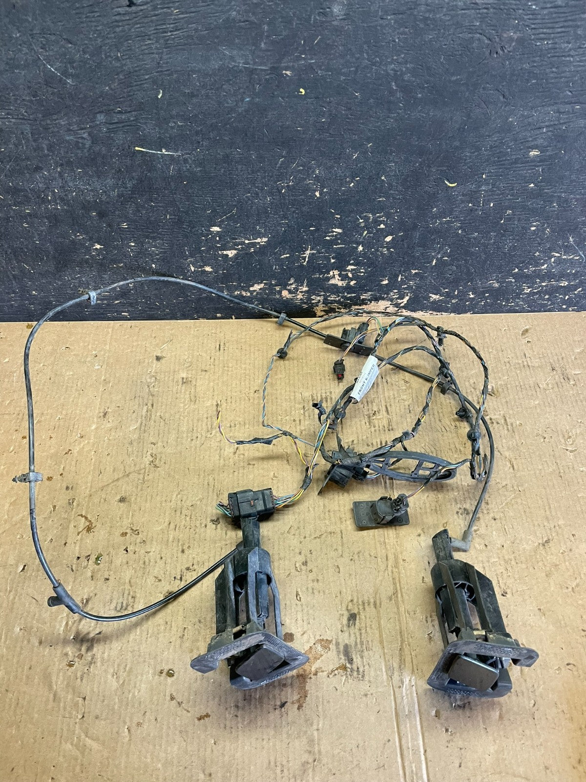 2010 to 2015 Jaguar XJ Front Bumper Wire Wiring Harness Cable OEM Z81221