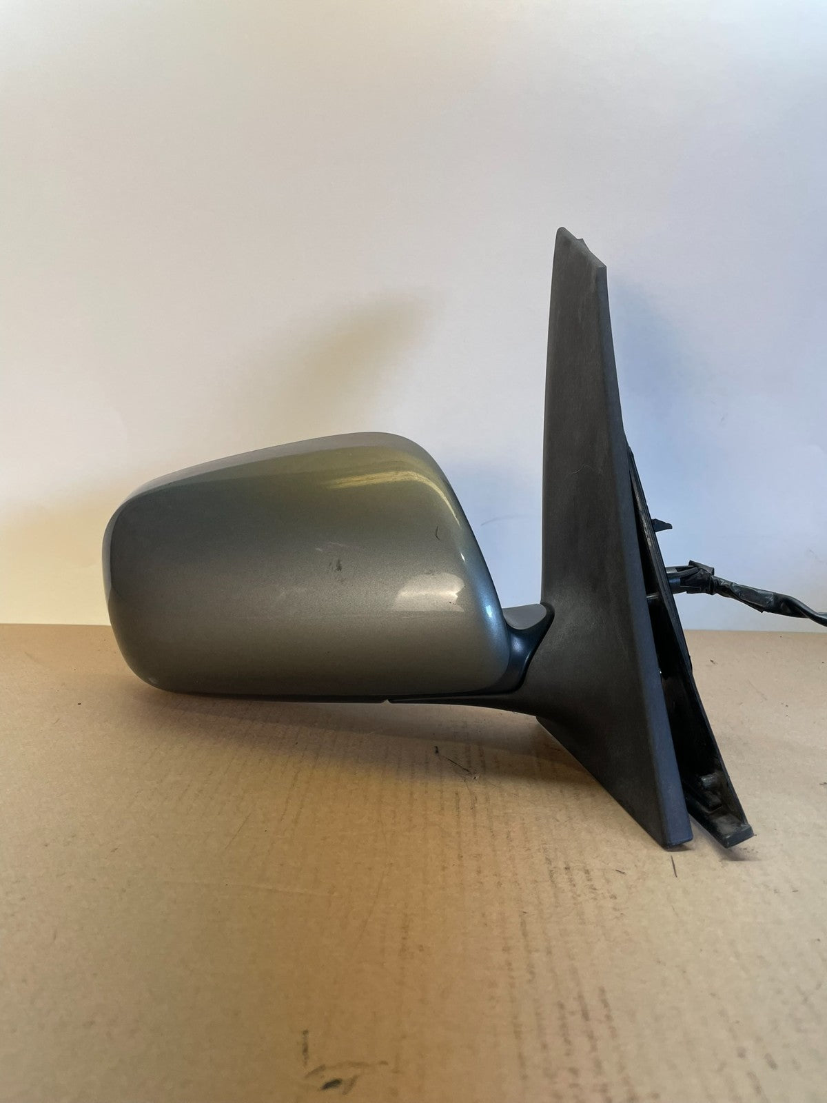 2004 to 2009 Toyota Prius Right Passenger RH Side View Door Mirror AI3991 DW0