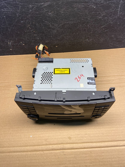 2005 2006 2007 Mercedes W203 C230 C240 Head Radio CD Player Stereo AE4698 DG3