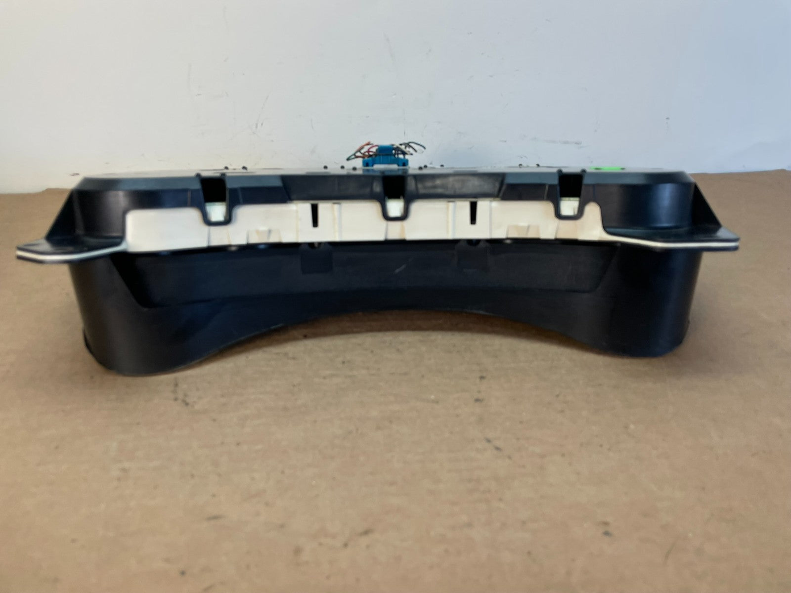 2003 to 2006 Chevrolet Silverado Speedometer Instrument Cluster AG0754 DG6