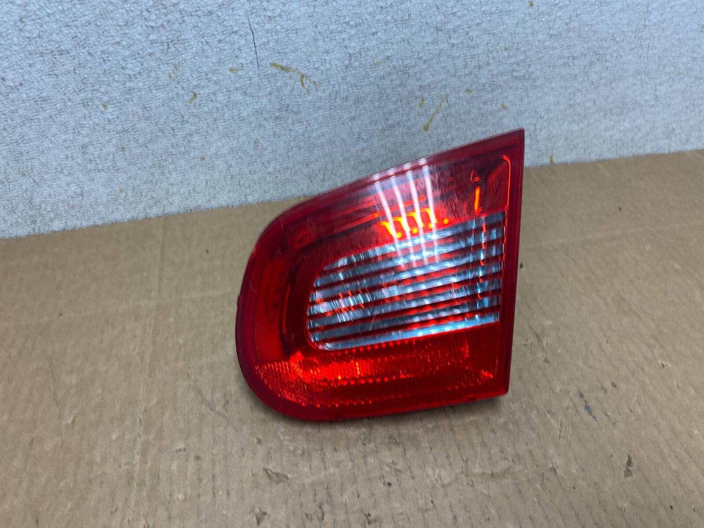 2007 2008 2009 2011 Volkswagen Eos Right Passenger Rh Tail Light inner OEM O74300