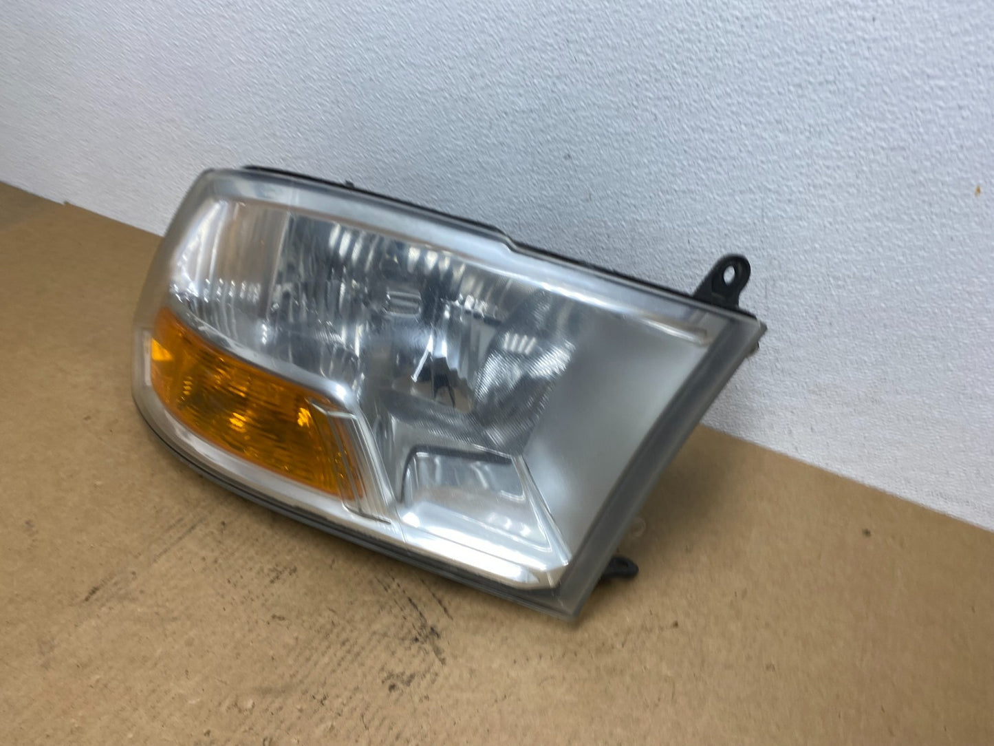 2009 to 2012 Ram 1500 2500 Right Passenger RH Halogen Headlight AC1840 DW1