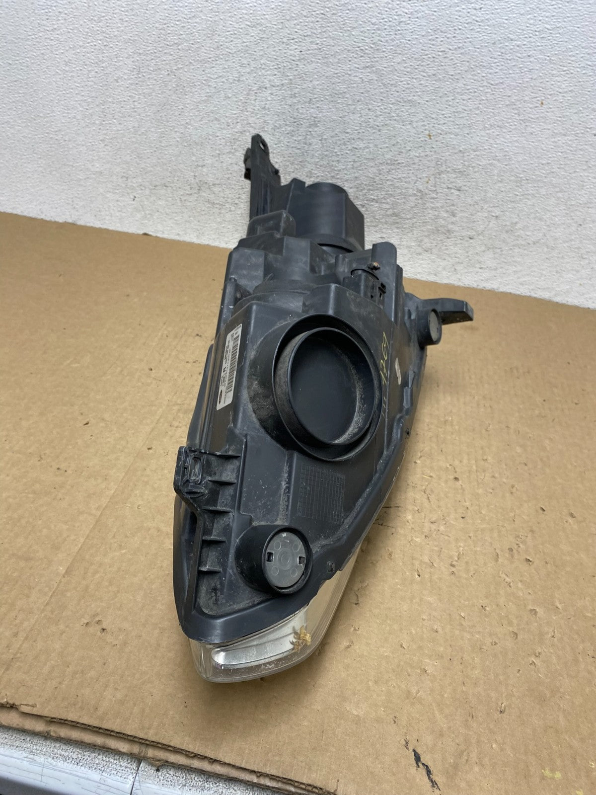 2013 to 2016 Ford C-MAX Right Passenger Side Headlight AF9769 DW8