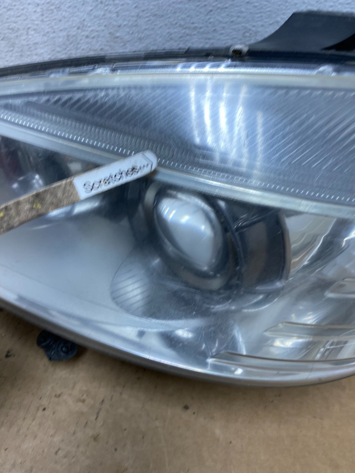 2008-2011 Mercedes C-Class C350 C300 Left Driver Xenon Headlight AD4751 DW3