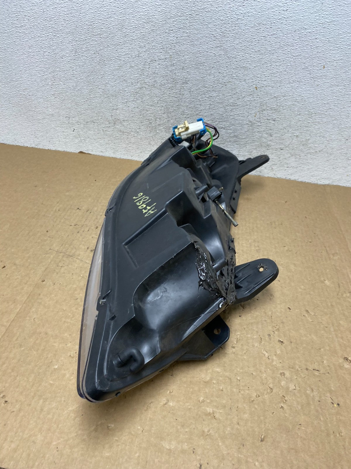 2005 to 2009 Pontiac G6 Headlight Left Driver LH Side Halogen AF9816 DW7